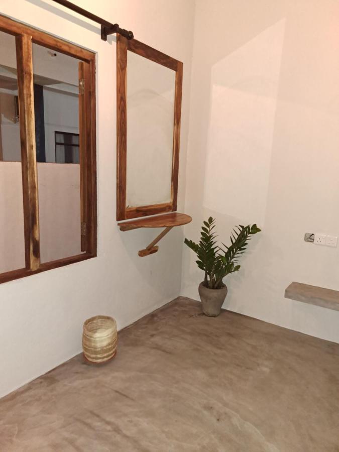 The Surf Access Guest House Arugam Bay Exterior photo